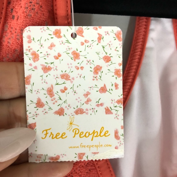 Free people sports bra/crop top - Picture 8 of 9